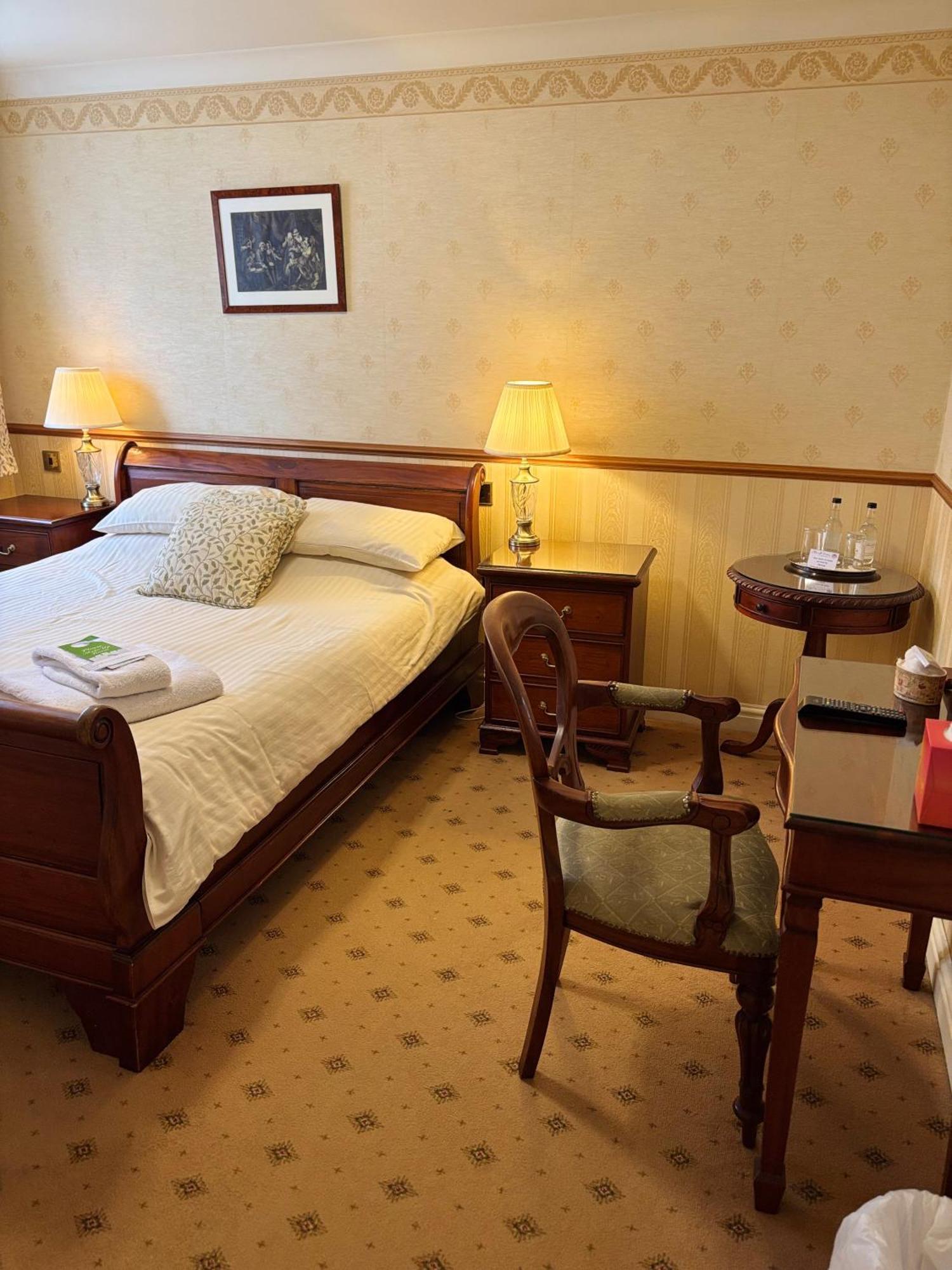 Albright Hussey Manor Hotel