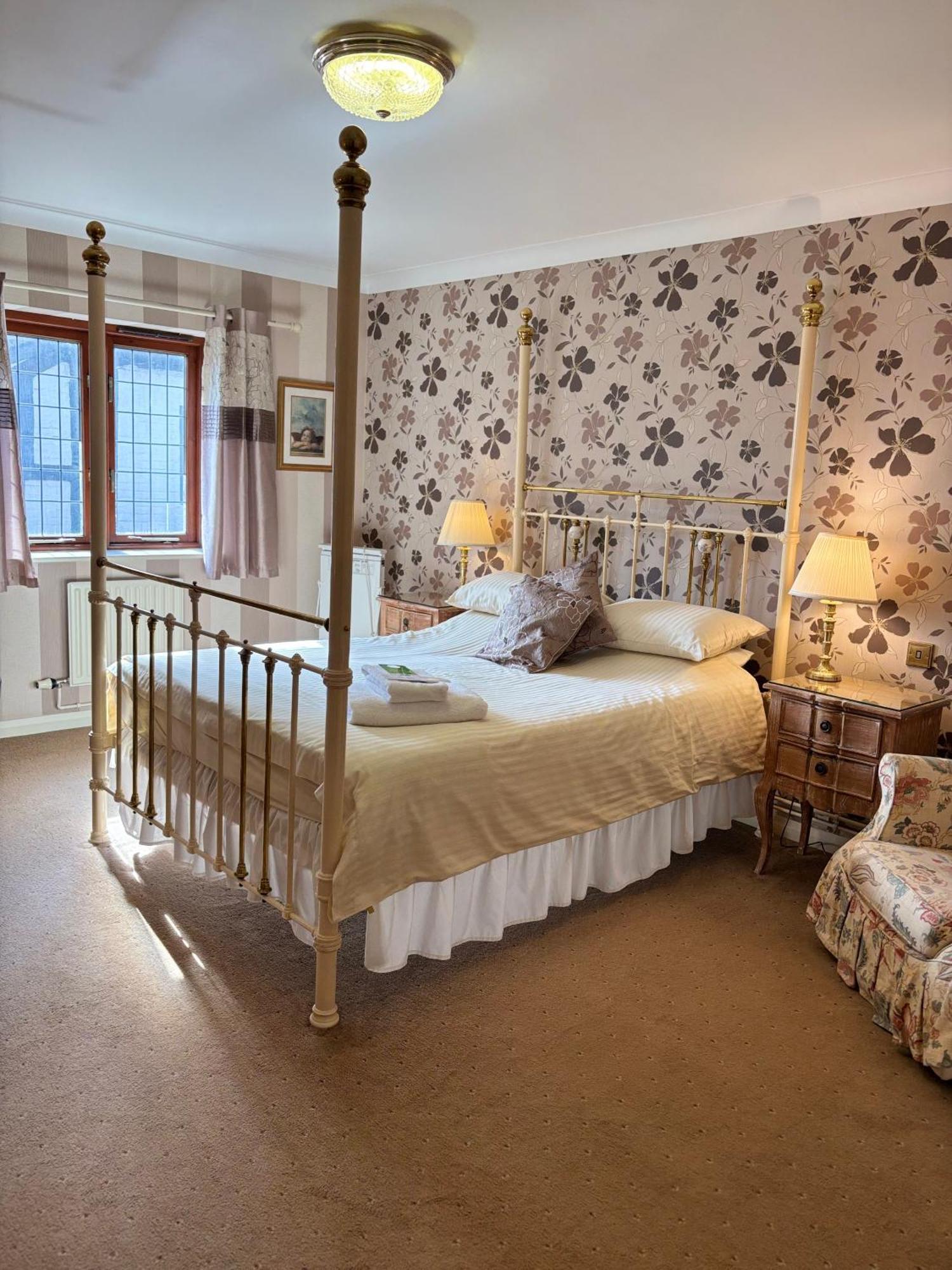 Albright Hussey Manor Hotel 4*