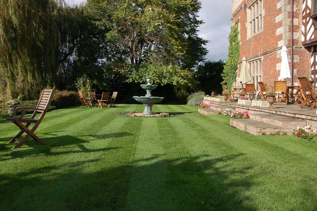 Albright Hussey Manor 4*